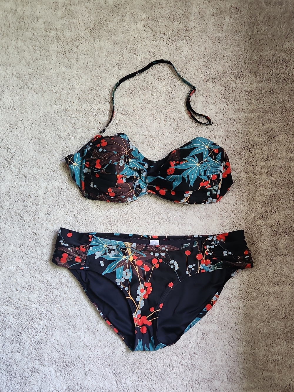 Black Floral Underwire Bikini Set - Women's Swim